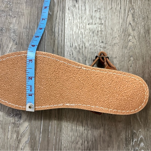 Authentic Embossed Huarache Sandles from Mexico. Flower design closed toe - Picture 10 of 10